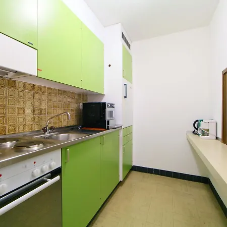 Апартаменты Ringstrasse - Utoring-12 By Interhome