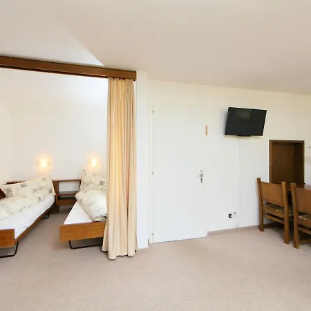 Ringstrasse - Utoring-12 By Interhome Лойкербад